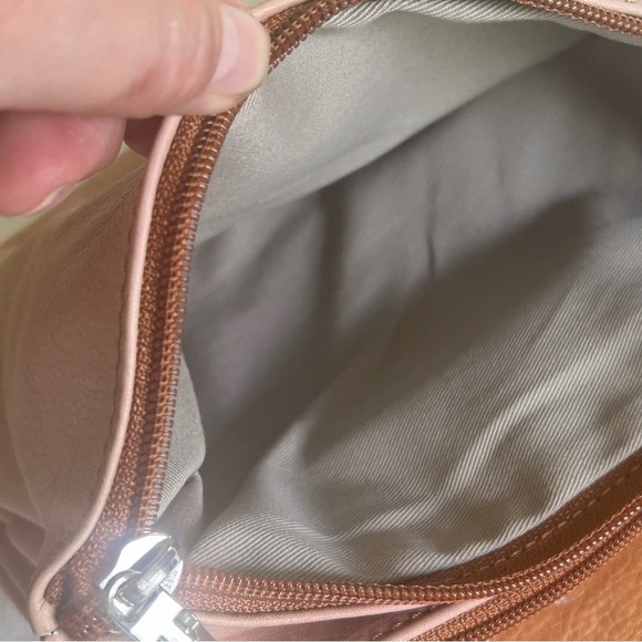 La Borsa Genuine Leather from Italy Crossbody/Wristlet Purse Tan Pale Pink - Picture 8 of 15